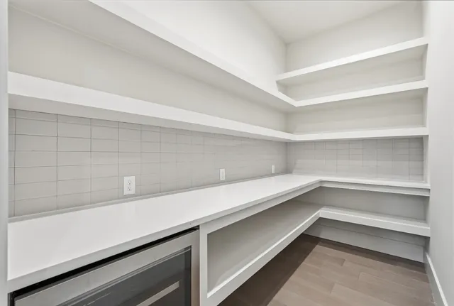 $12,000 | 3718 West End Avenue, Unit 1, Nashville, TN 37205