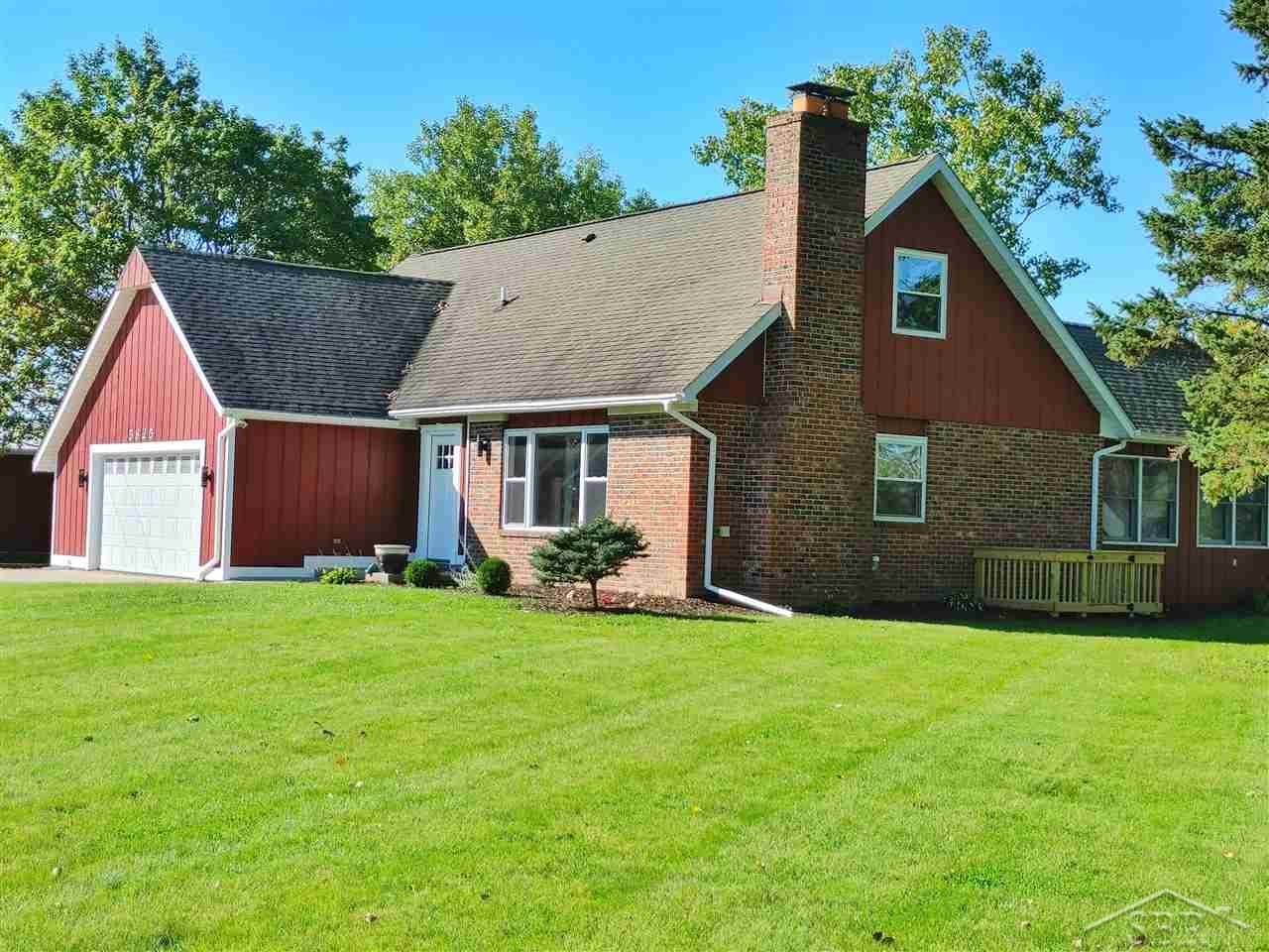 5825 Mackinaw Road Saginaw, MI 48604 - Photo 2 of 70 50057641-1.JPG