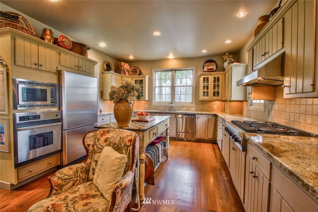 16708 Britt Road Mount Vernon, WA 98273 - Photo 9 of 25