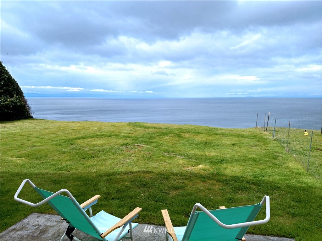 1909 West Beach Road Oak Harbor, WA 98277 - Photo 1 of 25 Gallery Image 1