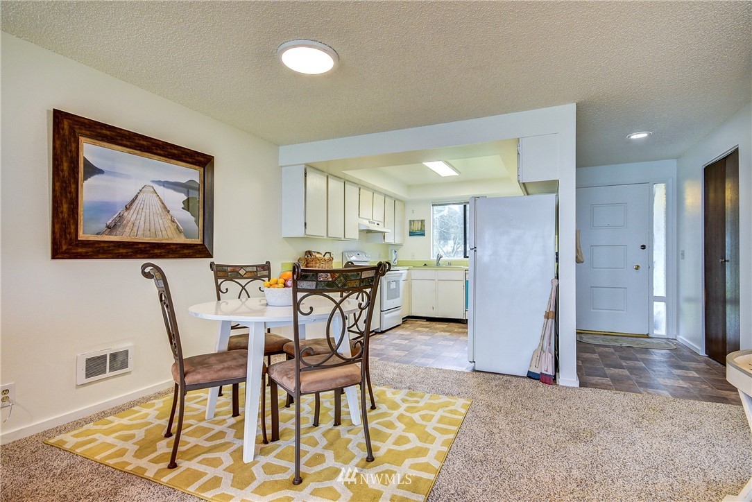 1909 West Beach Road Oak Harbor, WA 98277 - Photo 15 of 25 Gallery Image 15