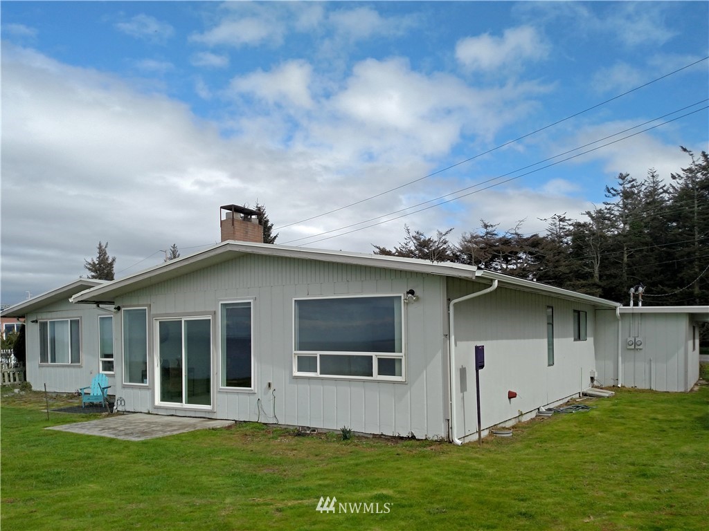 1909 West Beach Road Oak Harbor, WA 98277 - Photo 23 of 25 Gallery Image 23