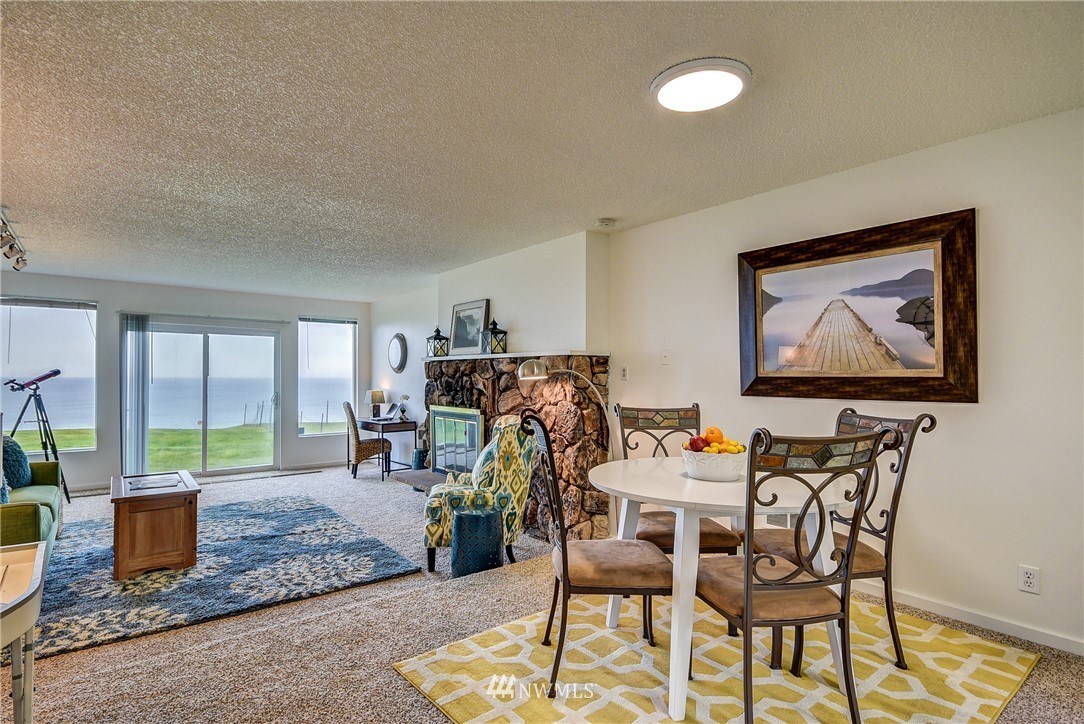 1909 West Beach Road Oak Harbor, WA 98277 - Photo 4 of 25 Gallery Image 4