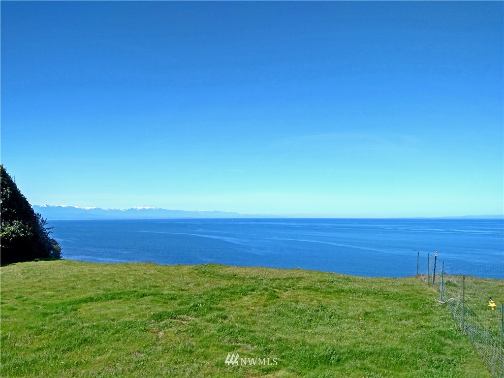 1909 West Beach Road Oak Harbor, WA 98277 - Photo 8 of 25 Gallery Image 8