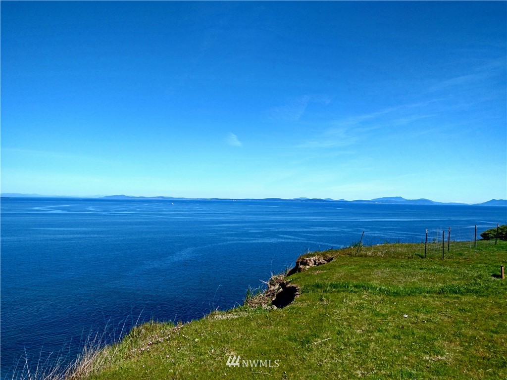 1909 West Beach Road Oak Harbor, WA 98277 - Photo 9 of 25 Gallery Image 9