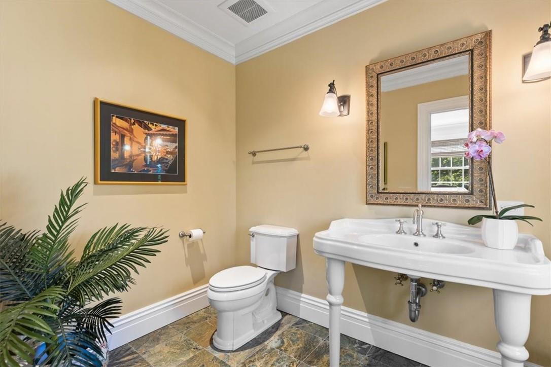 44 Grace Church Street Rye, NY 10580 - Photo 12 of 36 Powder Room