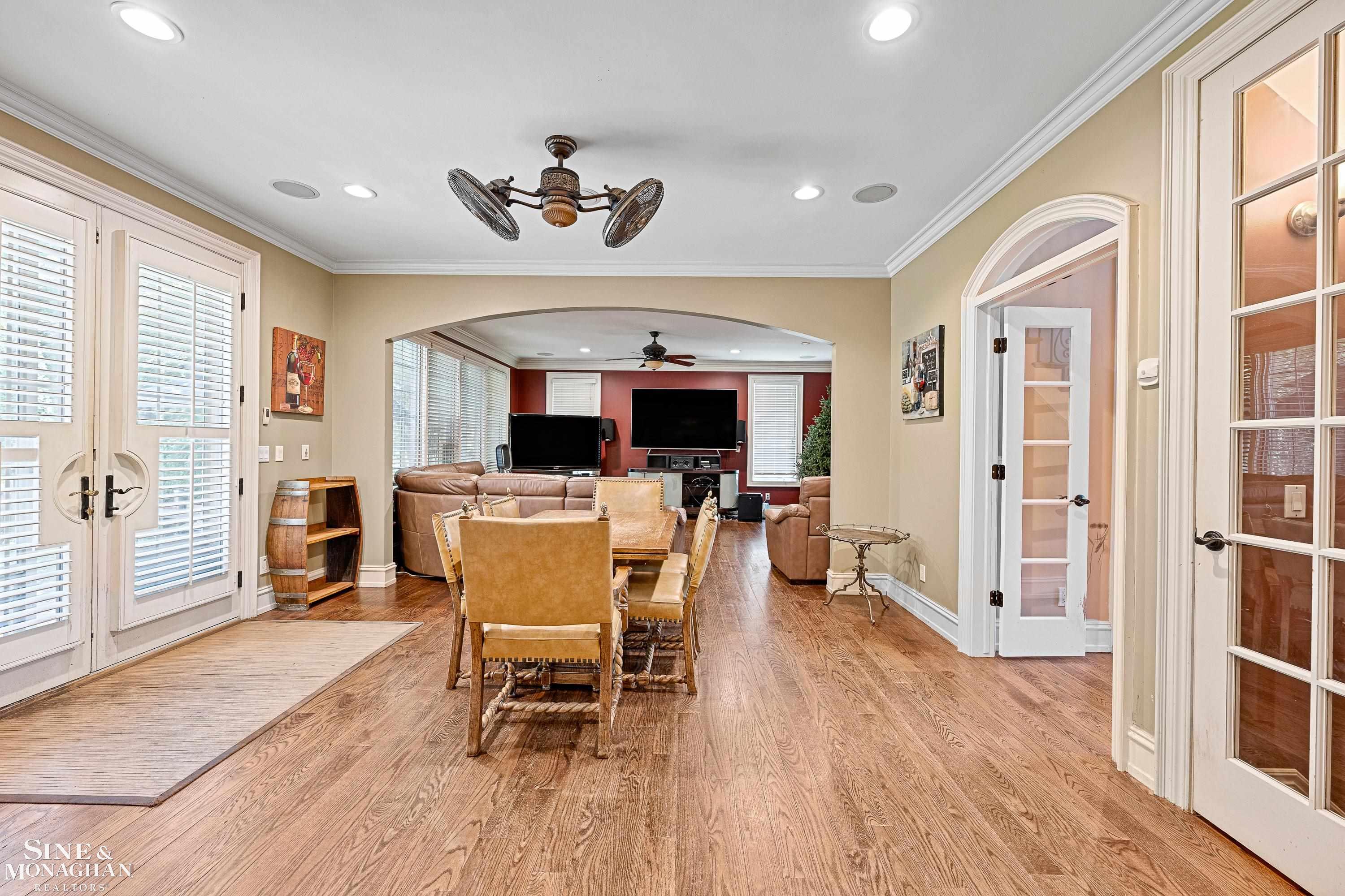 1036 Whittier Road Grosse Pointe, MI 48230 - Photo 11 of 48 50150714-9CC9CF11-B968-4F3E-BF35-C640B34365DA.JPG