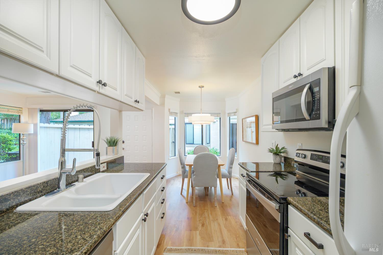 121 Cheda Lane Novato, CA 94947 - Photo 11 of 17