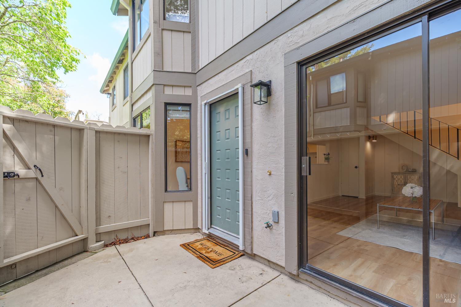 121 Cheda Lane Novato, CA 94947 - Photo 3 of 17