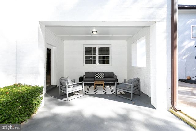 $1,942,000 | 7016 Heatherhill Road, Bethesda, MD 20817