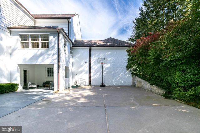 $1,942,000 | 7016 Heatherhill Road, Bethesda, MD 20817