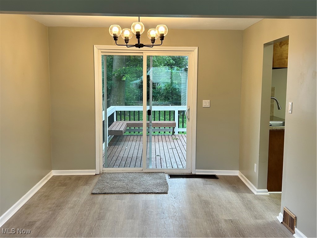 4514 Lilac Road Cleveland, OH 44121 - Photo 11 of 17