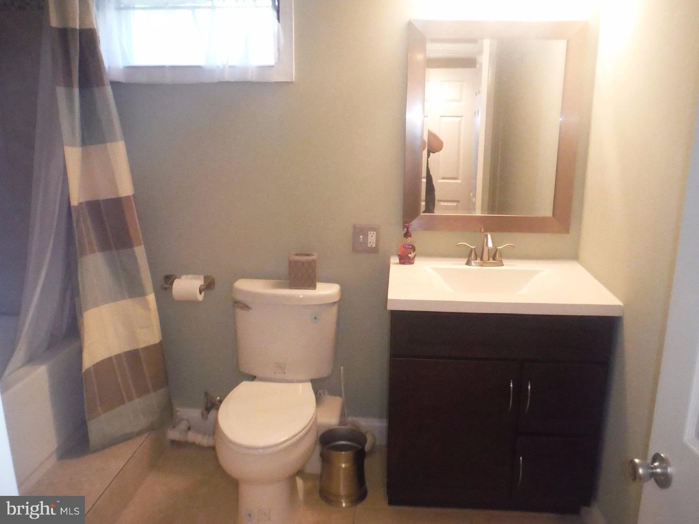 414 Edge Hill Road Glenside, PA 19038 - Photo 20 of 23 Bathroom