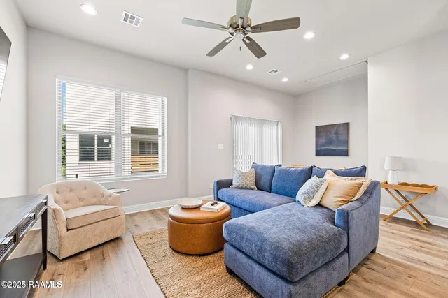 $268,500 | 105 Canvasback Drive, Youngsville, LA 70592