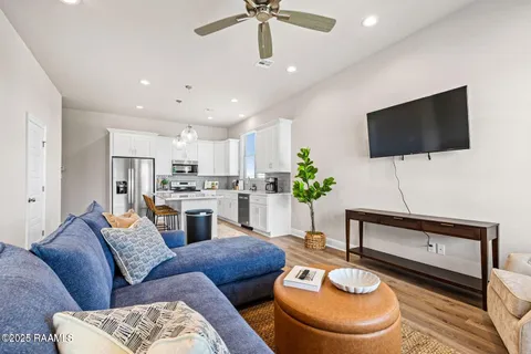 $268,500 | 105 Canvasback Drive, Youngsville, LA 70592