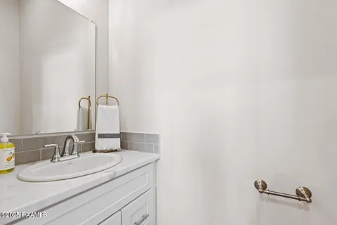 $268,500 | 105 Canvasback Drive, Youngsville, LA 70592