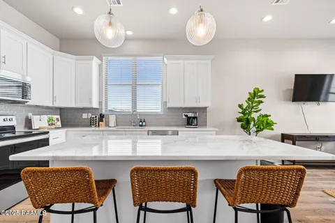 $268,500 | 105 Canvasback Drive, Youngsville, LA 70592