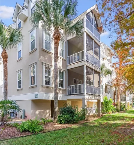$434,900 | 116 Shady Brook Circle, Unit 201, St. Simons Island, GA 31522