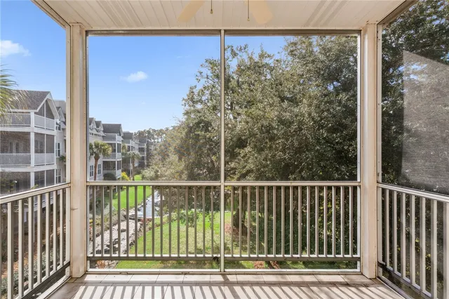 $434,900 | 116 Shady Brook Circle, Unit 201, St. Simons Island, GA 31522