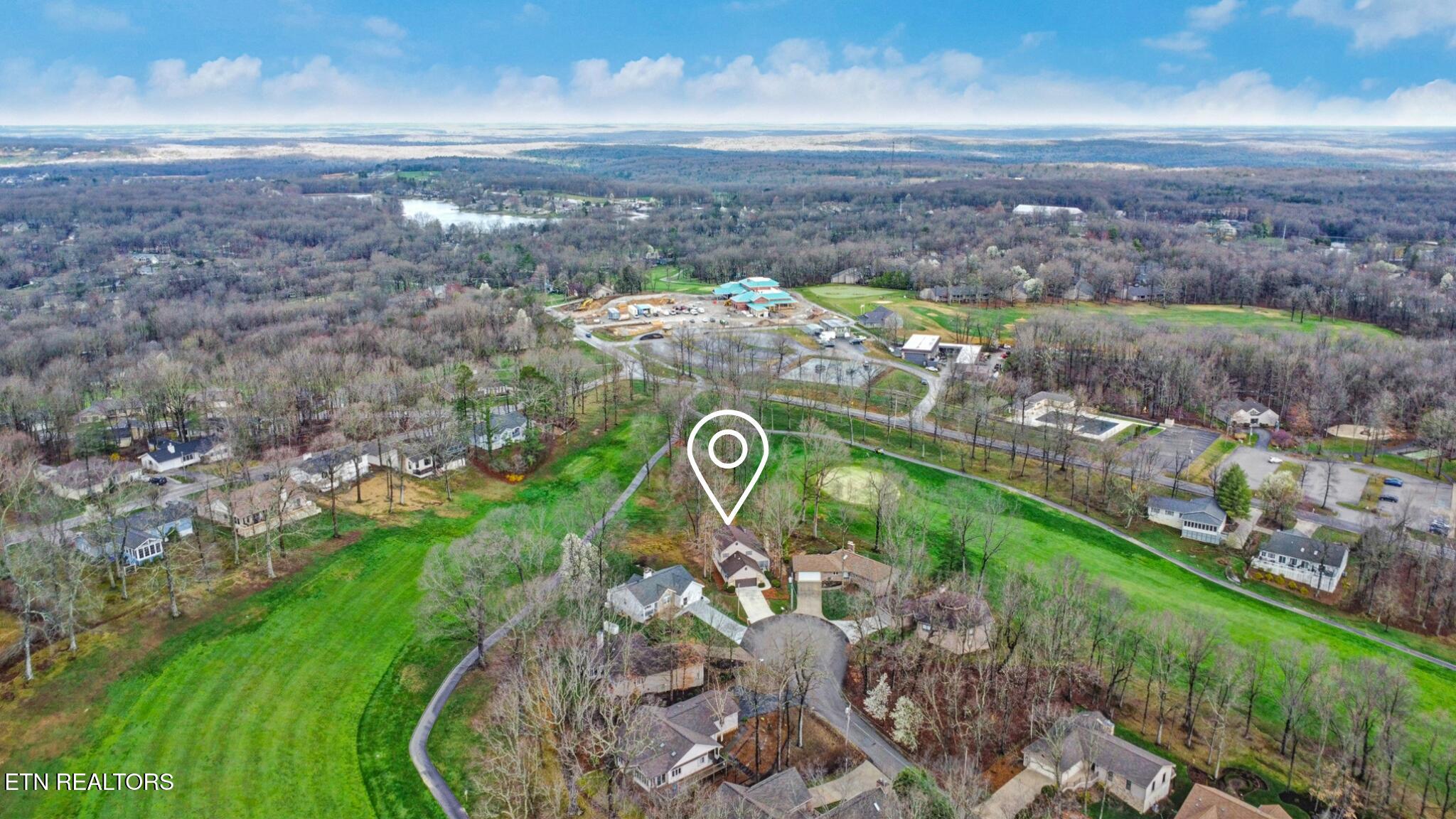 170 Baltusrol Road Fairfield Glade, TN 38558 - Photo 3 of 31 14-DroneArrowonHouse