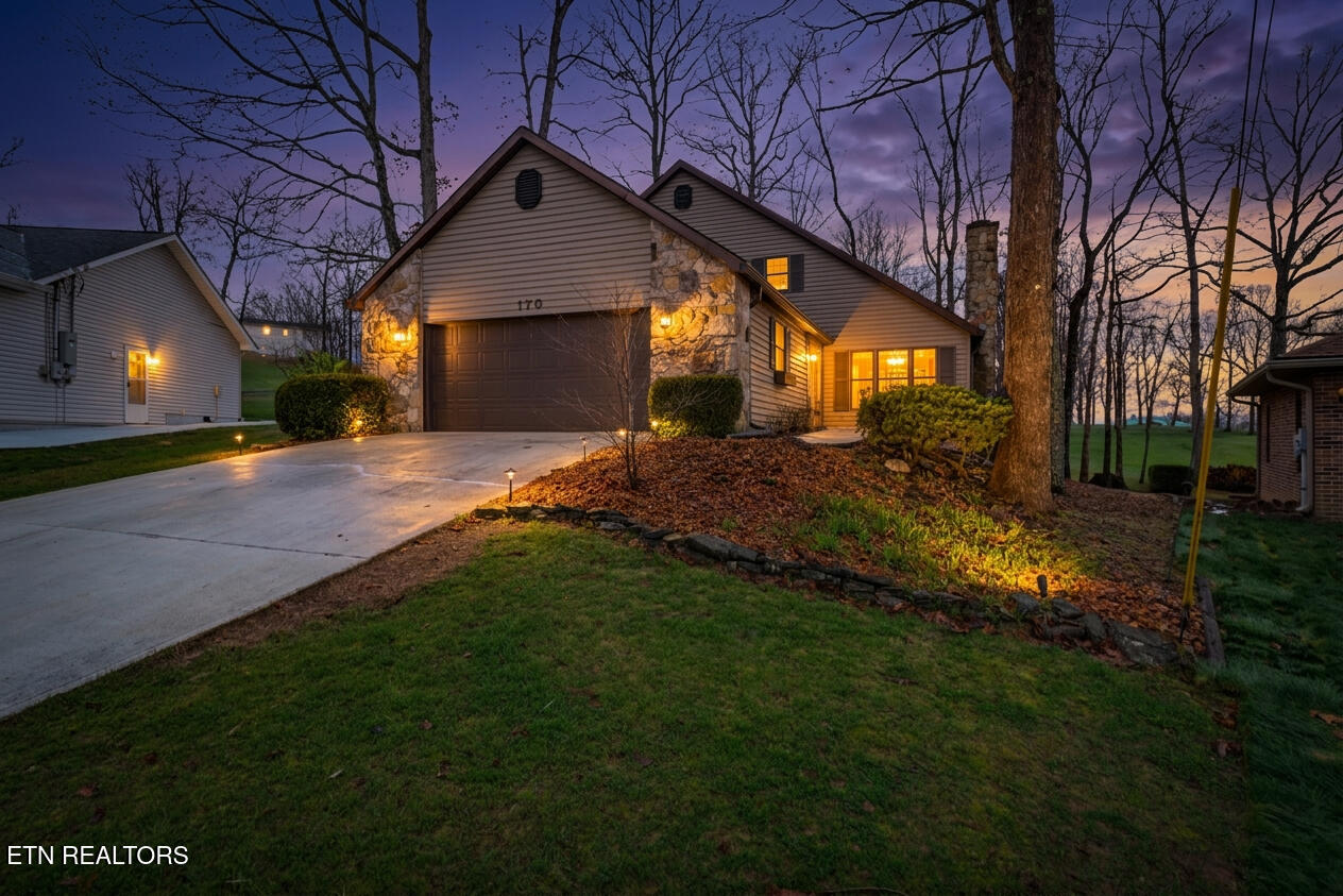 170 Baltusrol Road Fairfield Glade, TN 38558 - Photo 30 of 31 13-SundownFrontofHouse