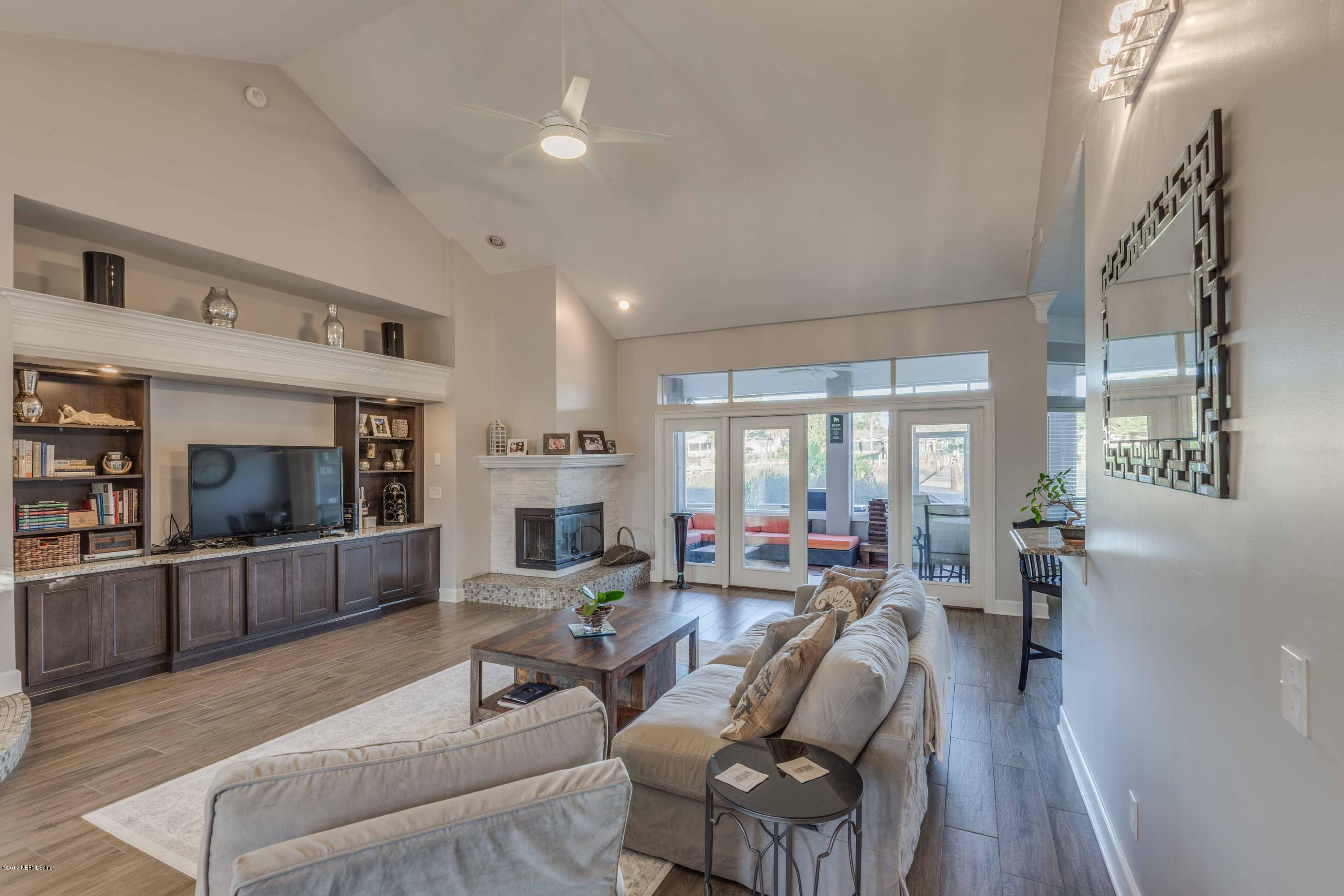 4429 Port Arthur Road Jacksonville, FL 32224 - Photo 17 of 39 Family Room