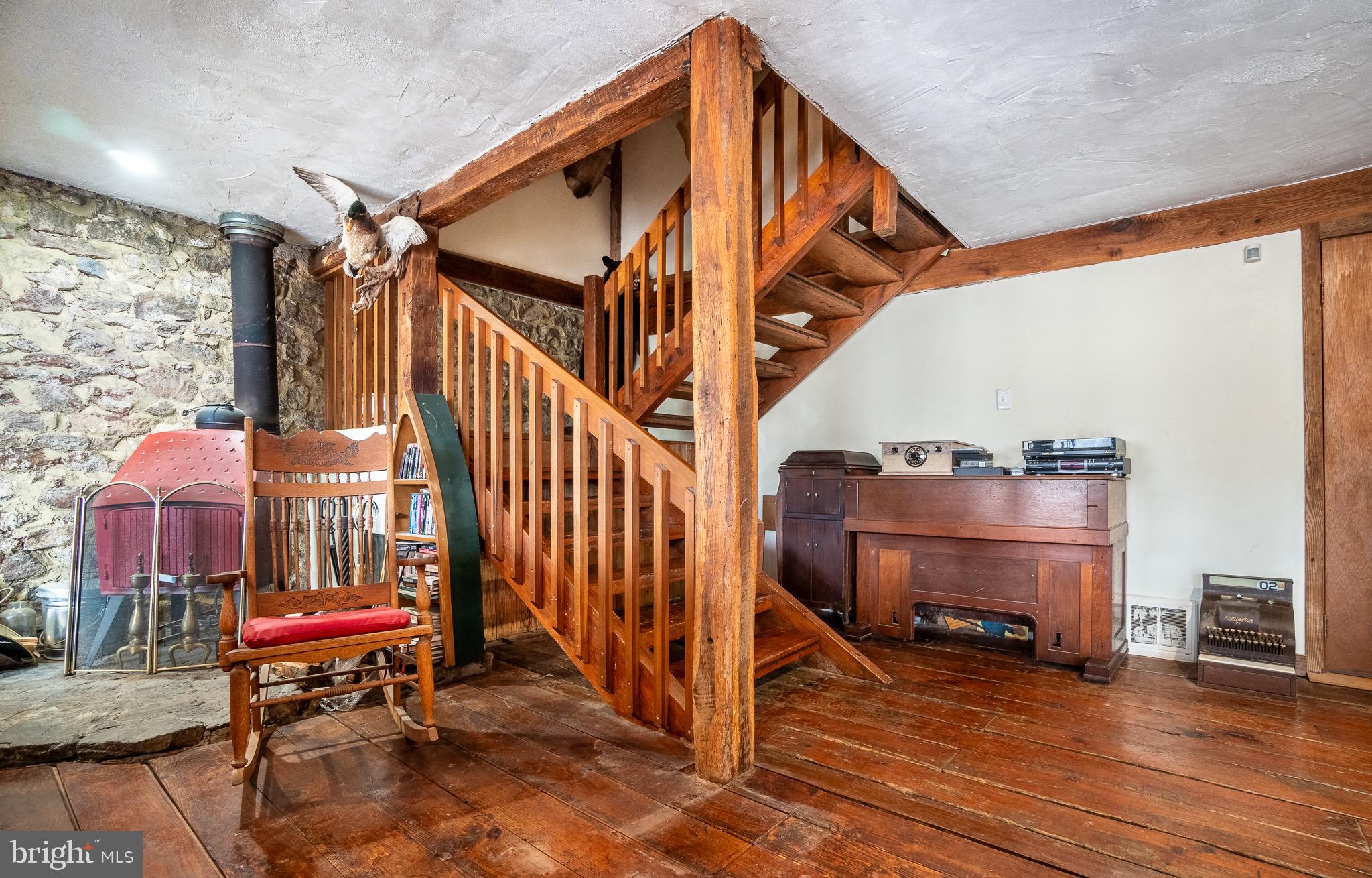 332 Reading Furnace Road Elverson, PA 19520 - Photo 27 of 51 West Staircase