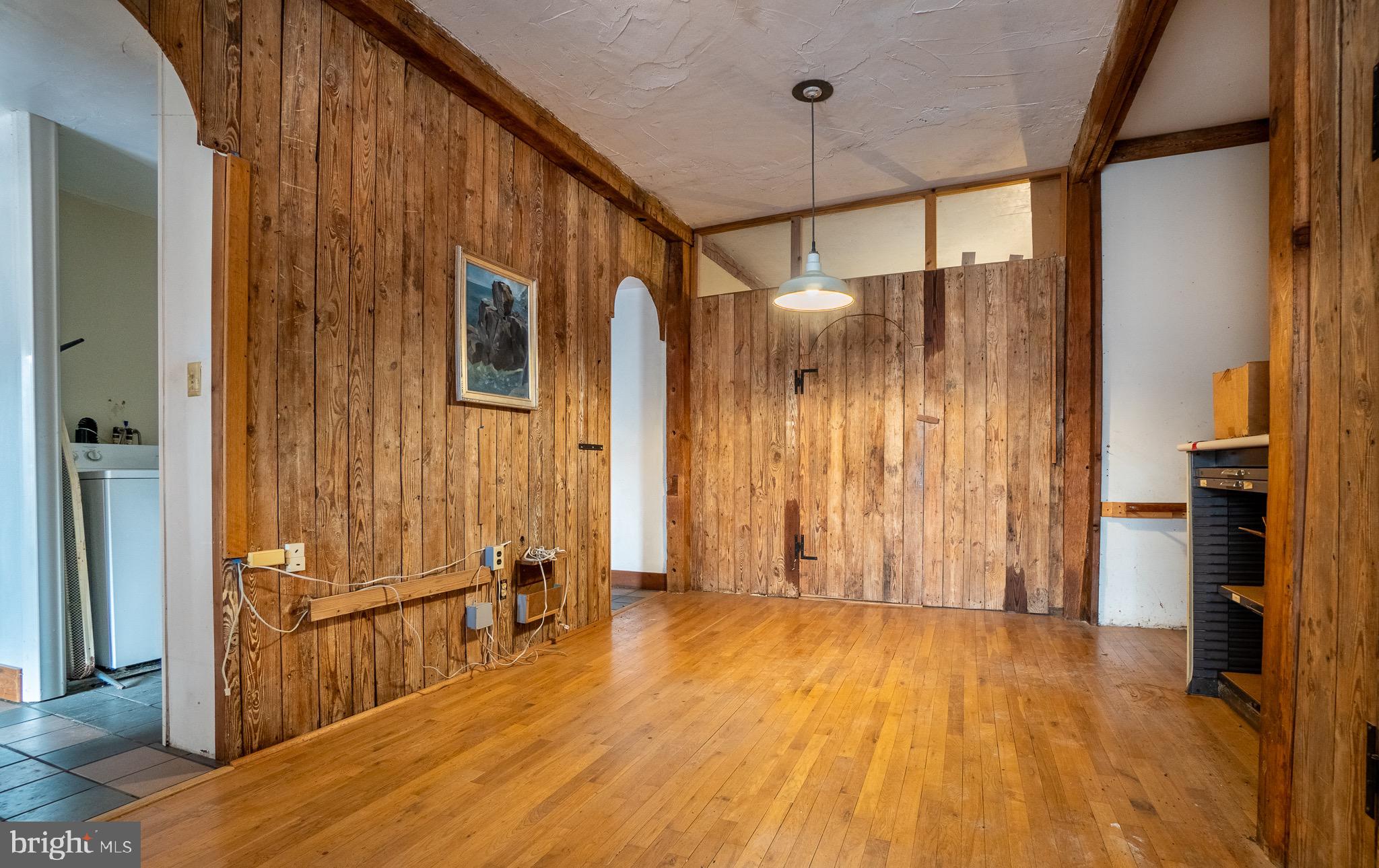 332 Reading Furnace Road Elverson, PA 19520 - Photo 44 of 51 East Side 2nd Floor Landing