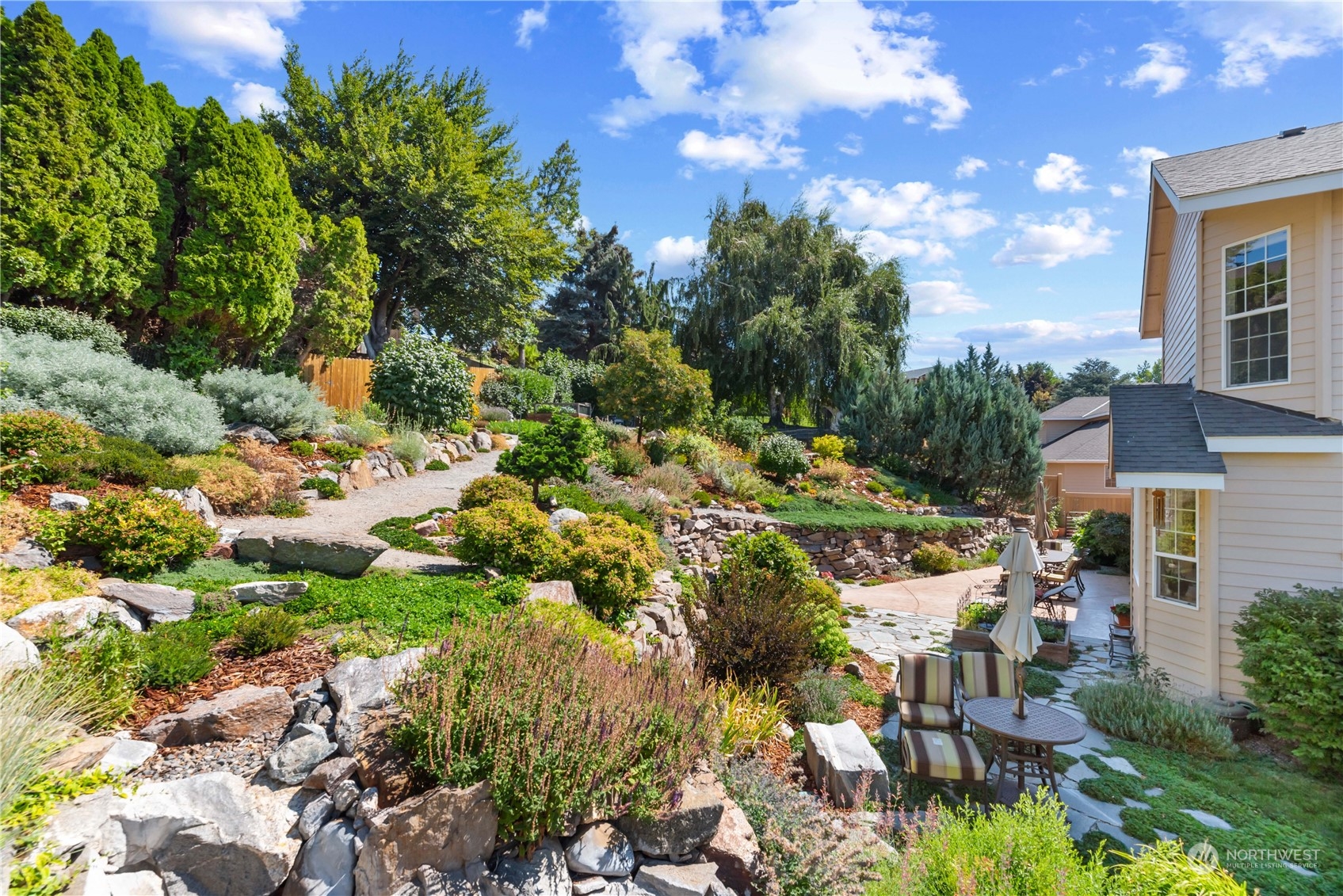3635 Burchvale Road Wenatchee, WA 98801 - Photo 10 of 39 Gallery Image 10