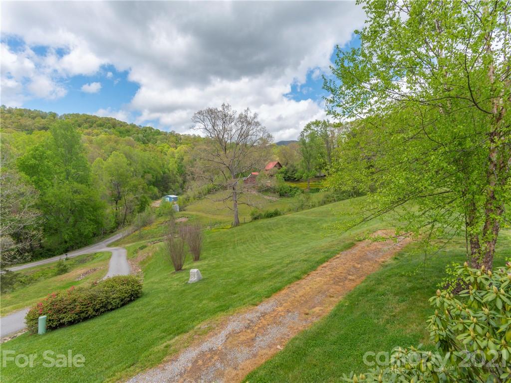 56 Porters Ridge Canton, NC 28716 - Photo 28 of 32 a view of a city