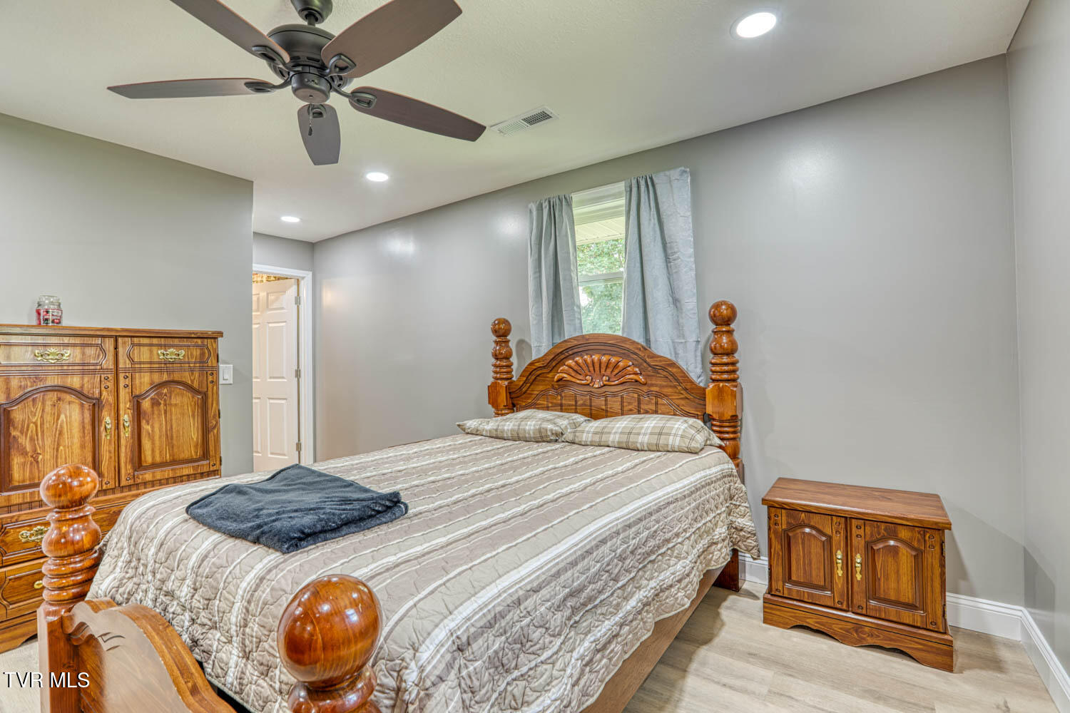 188 Meadow View Road Rogersville, TN 37857 - Photo 19 of 61 188 Meadowview MLSb (17 of 35)