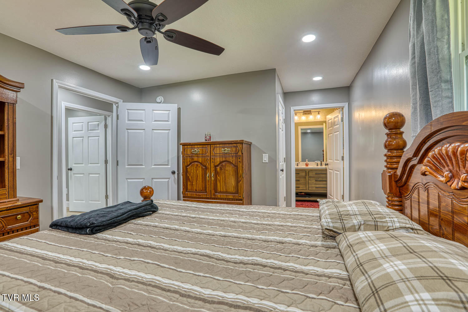 188 Meadow View Road Rogersville, TN 37857 - Photo 20 of 61 188 Meadowview MLSb (18 of 35)