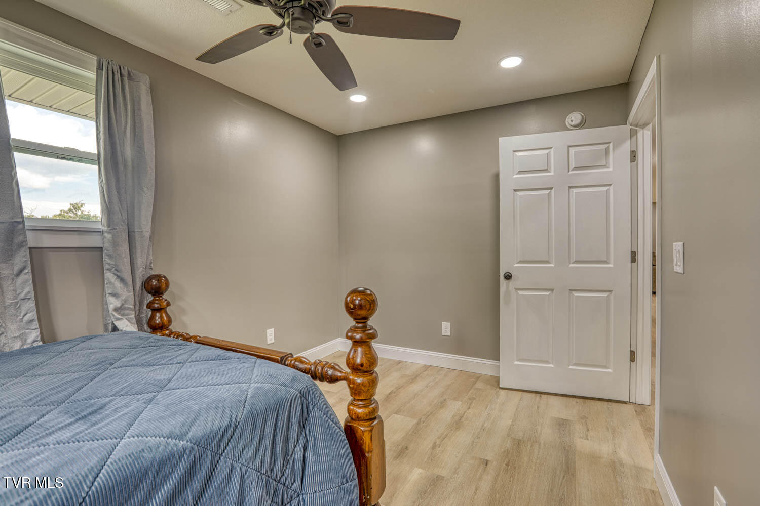 188 Meadow View Road Rogersville, TN 37857 - Photo 25 of 61 188 Meadowview MLSb (23 of 35)