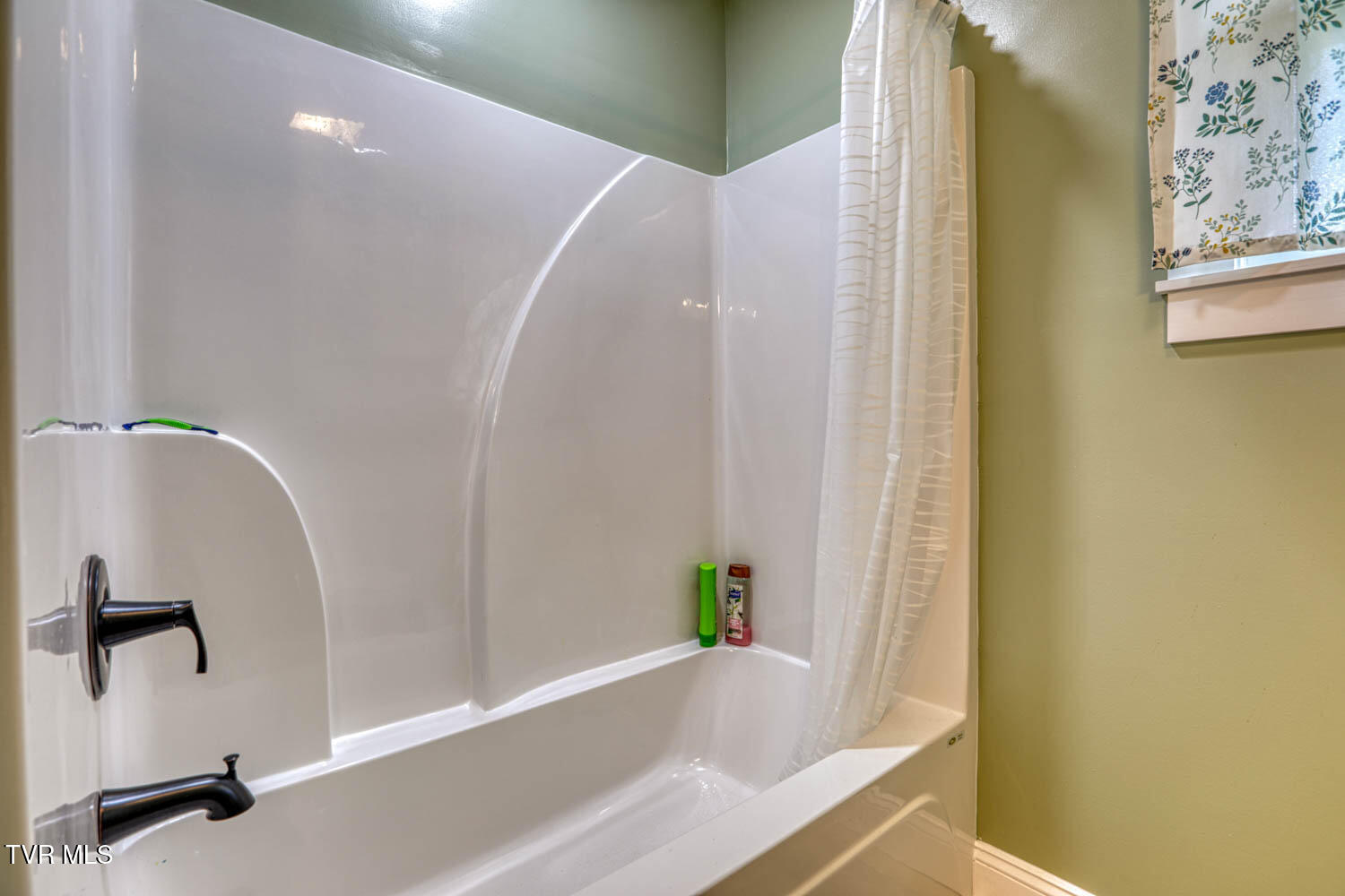 188 Meadow View Road Rogersville, TN 37857 - Photo 27 of 61 188 Meadowview MLSb (25 of 35)