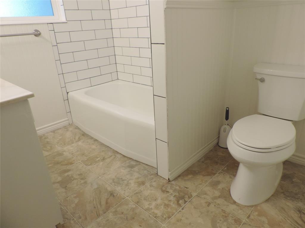 581 Alexander Road Stephenville, TX 76401 - Photo 17 of 34