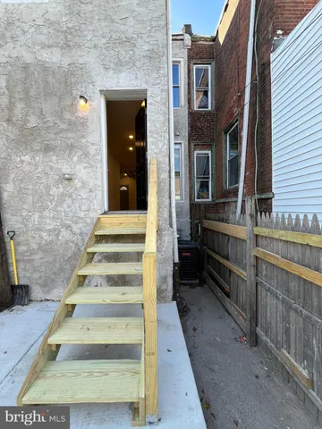 a view of a entryway of a house