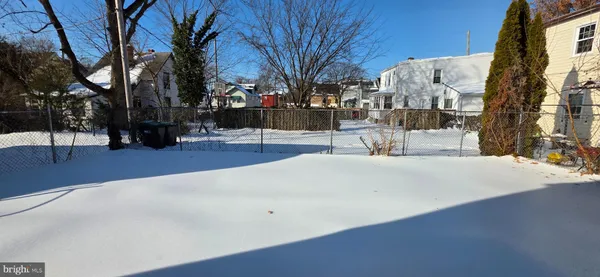 $1,800 | 3207 11th Place Southeast, Unit 2, Washington, DC 20032