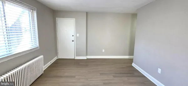 $1,800 | 3207 11th Place Southeast, Unit 2, Washington, DC 20032