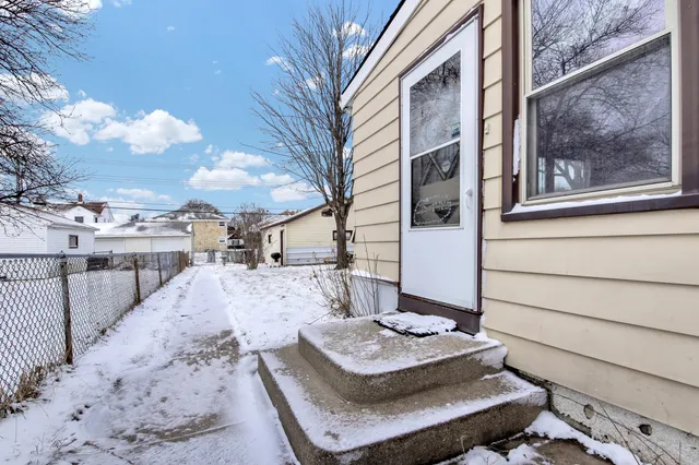 $229,000 | 4853 North 90th Street, Milwaukee, WI 53225