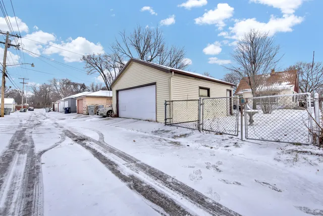 $229,000 | 4853 North 90th Street, Milwaukee, WI 53225