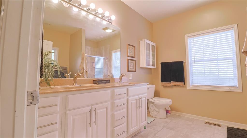 144 Southeast 250th Road Warrensburg, MO 64093 - Photo 11 of 51