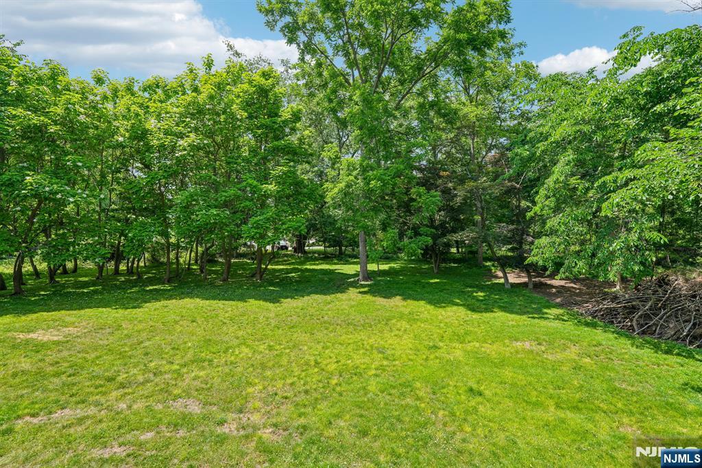 52 North Road Wayne, NJ 07470 - Photo 28 of 33