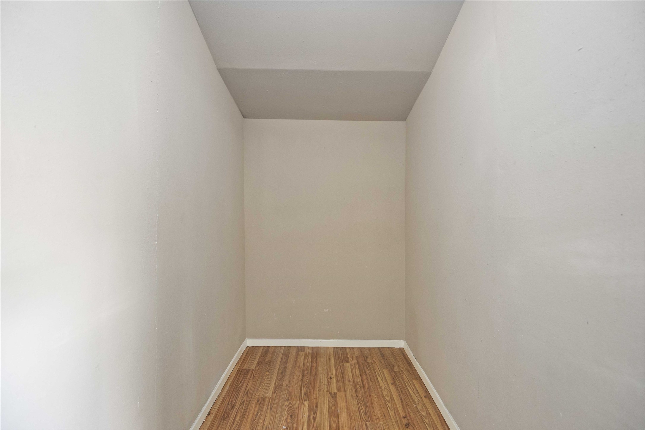 11750 Murr Way Houston, TX 77048 - Photo 15 of 23 a view of a small space