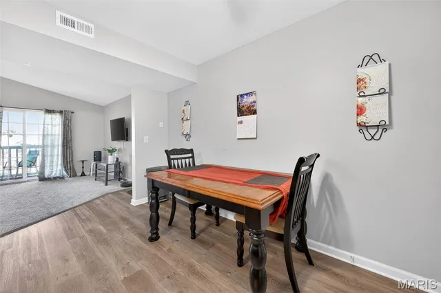 $159,900 | 2514 Coppergate Square Drive, Unit K, St. Louis, MO 63129