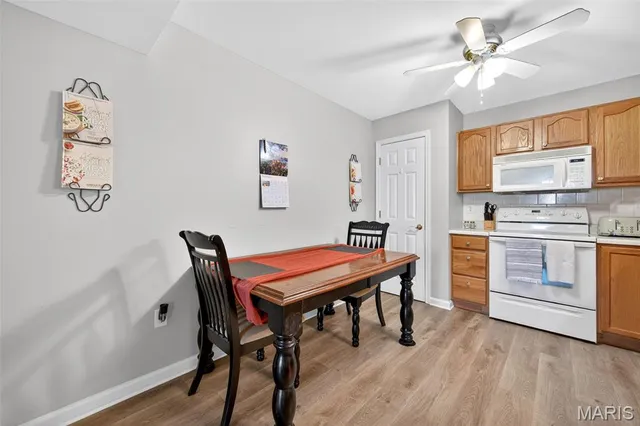 $159,900 | 2514 Coppergate Square Drive, Unit K, St. Louis, MO 63129