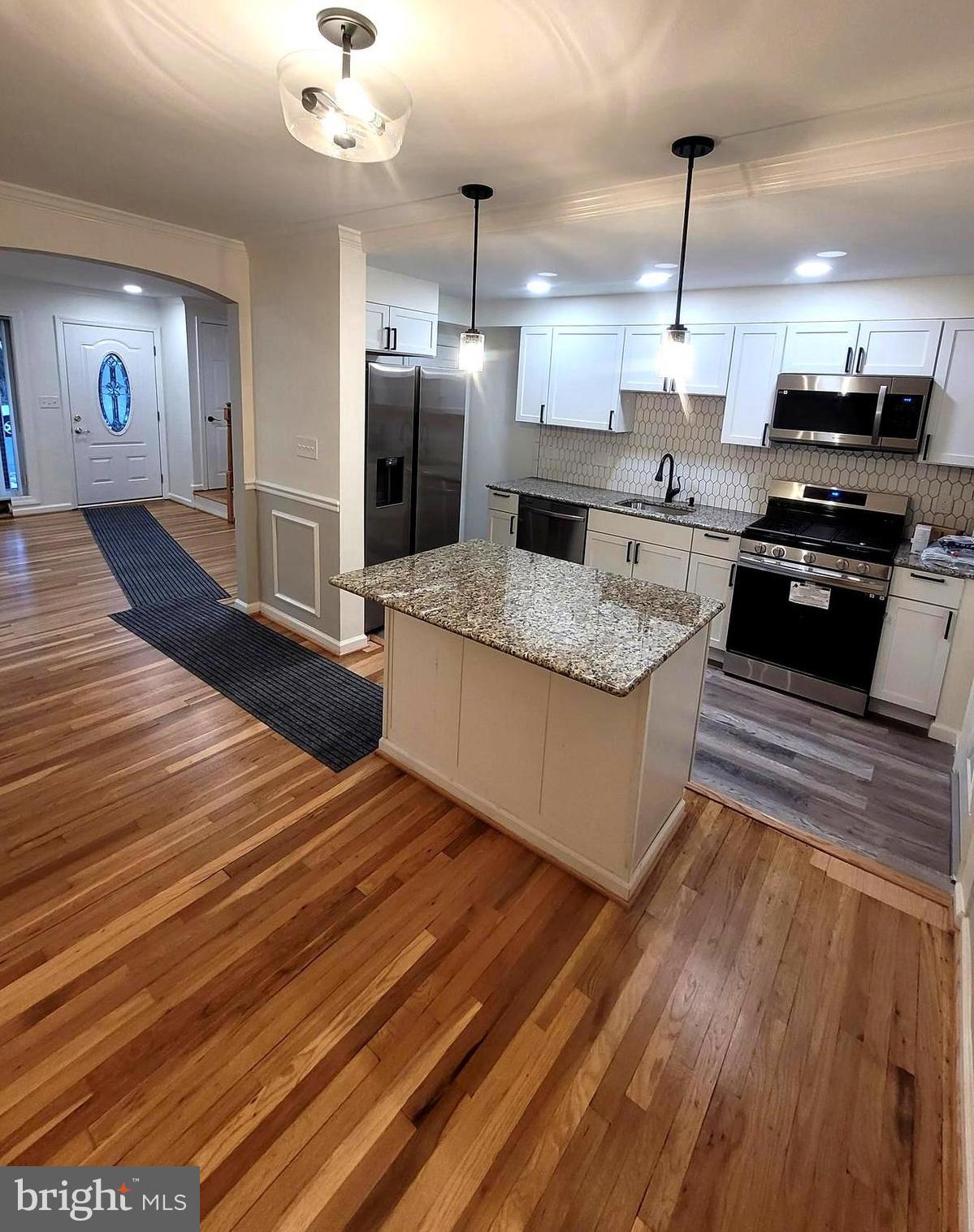 1931 Ormand Road Dundalk, MD 21222 - Photo 3 of 12