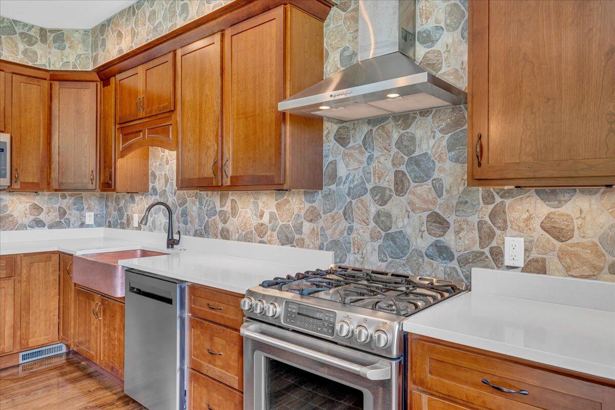 220 Bear Crawl Road, Unit RB 28 Jasper, TN 37347 - Photo 21 of 88 20-BOX02097