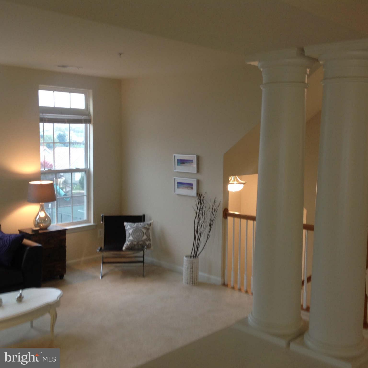 1864 B Monocacy View Circle, Unit 56B Frederick, MD 21701 - Photo 4 of 30 Living Room