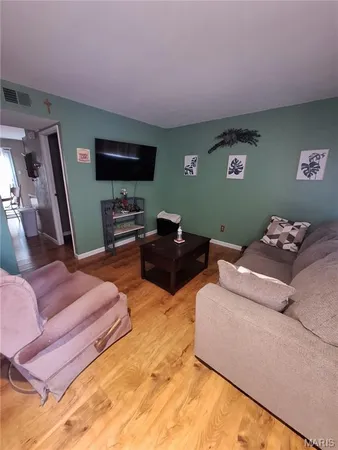 $168,000 | 10819 Carroll Wood Way, St. Louis, MO 63128