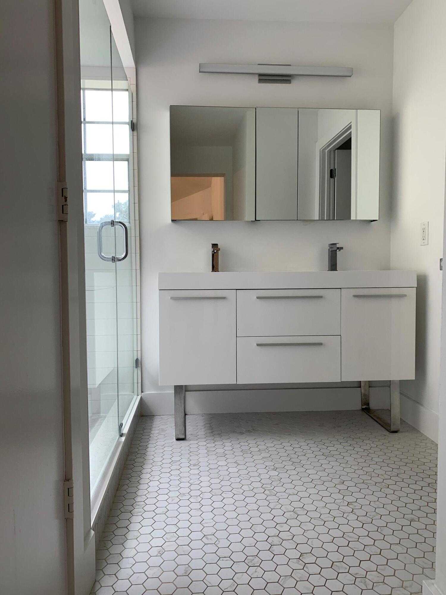 5328 Buckhead Circle, Unit 2020 Boca Raton, FL 33486 - Photo 22 of 30 Master Bathroom 2
